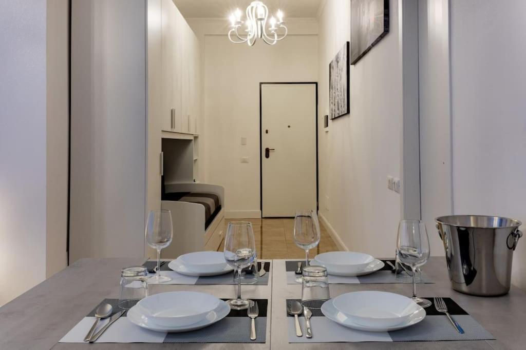 San Babila - Luxury Milanese Apartment Exterior foto